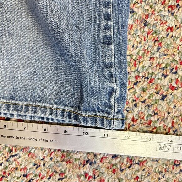 Levi's 569 Blue Medium Wash Loose Straight Leg 11.5" Inseam Denim Jorts Size 38 - Picture 12 of 13